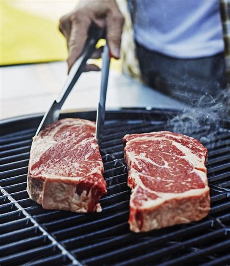 best way to cook steak on a gas grill